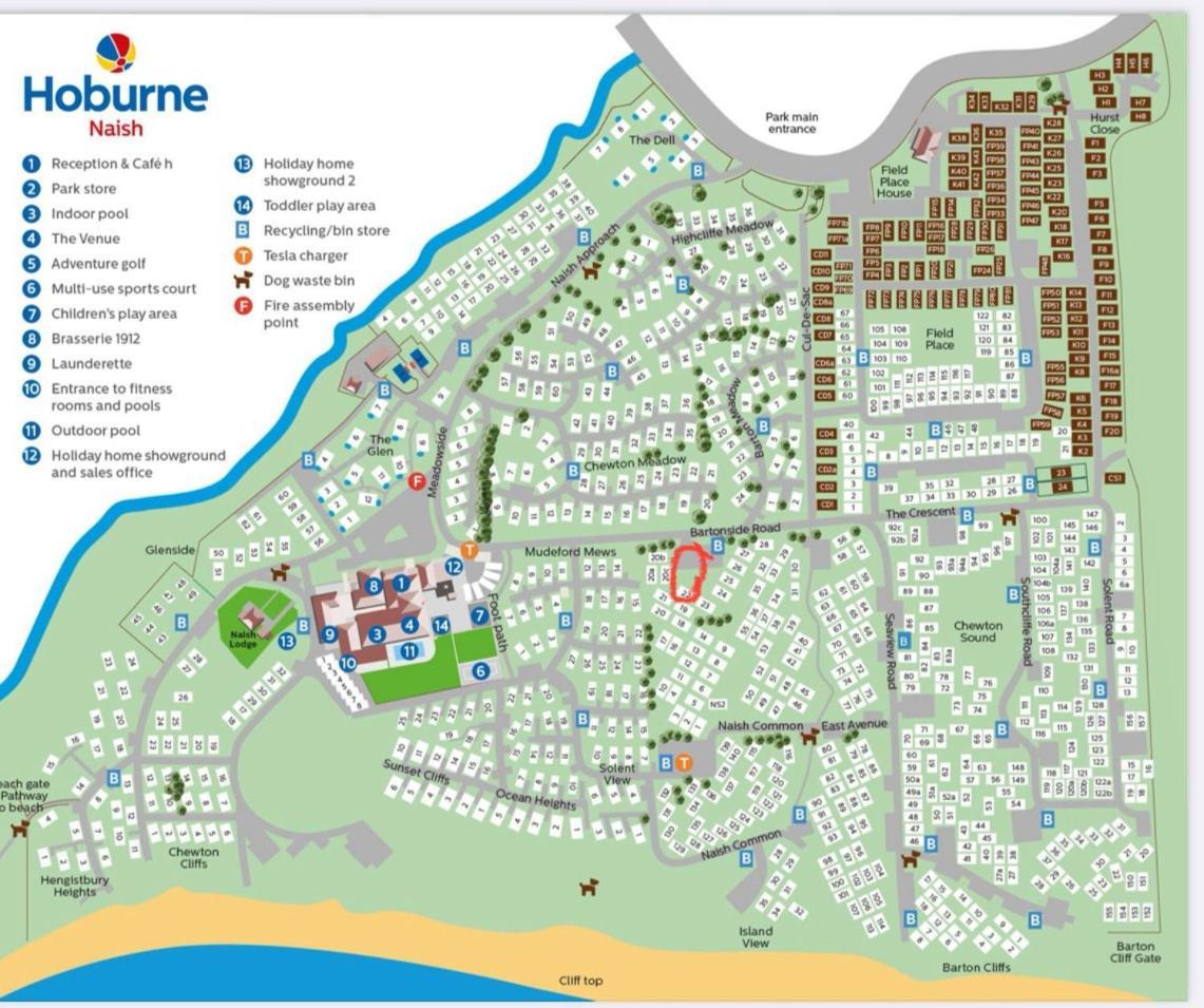 Bertie-By-The-Sea At Hoburne Naish Hotel Highcliffe Exterior photo